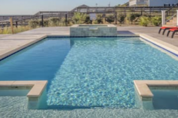 Custom Pool Builders in Peoria